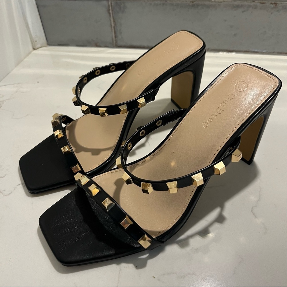 The Drop Black Studded Avery Square Toe Sandals 6